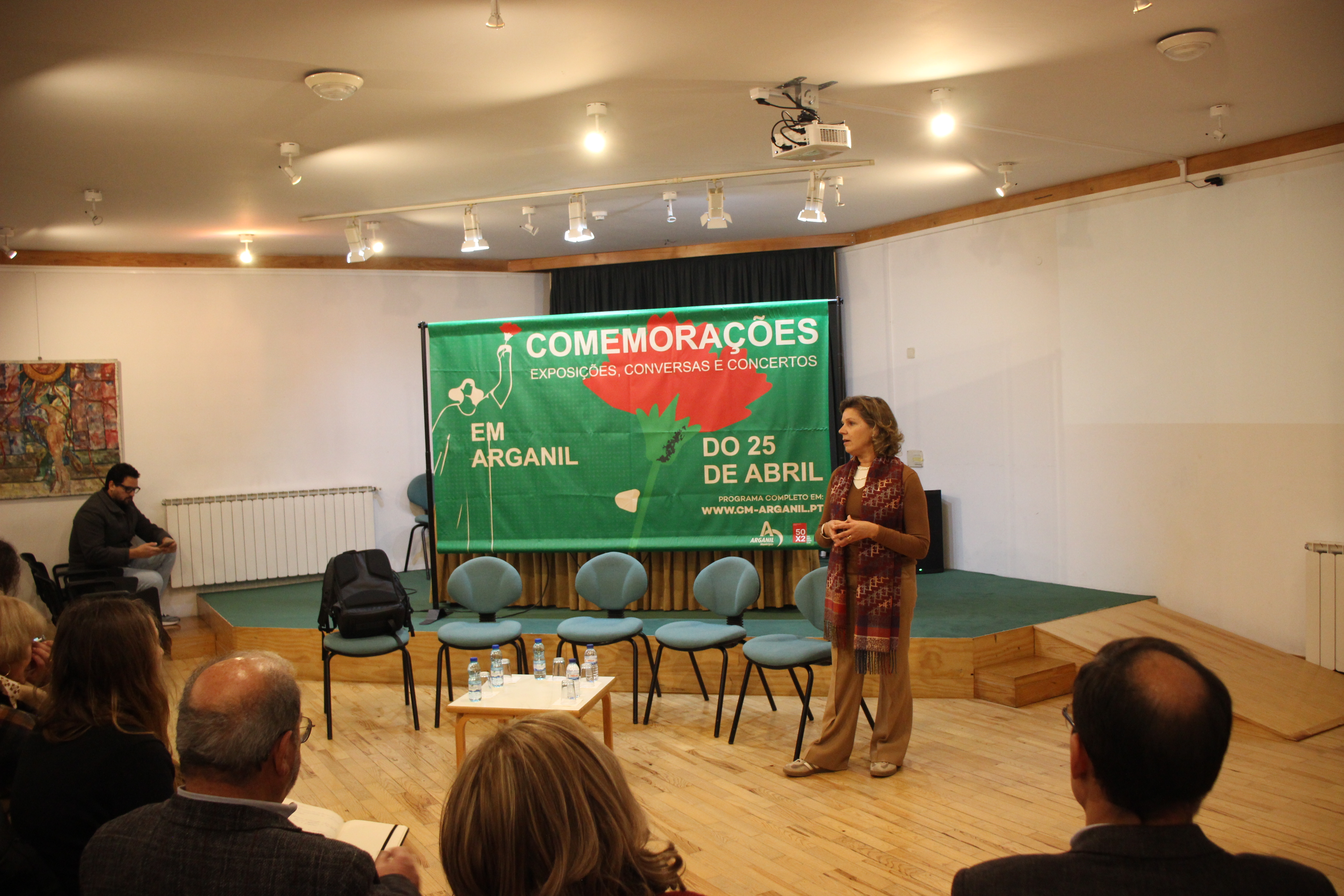 Documentario E Mesa Redonda (3)