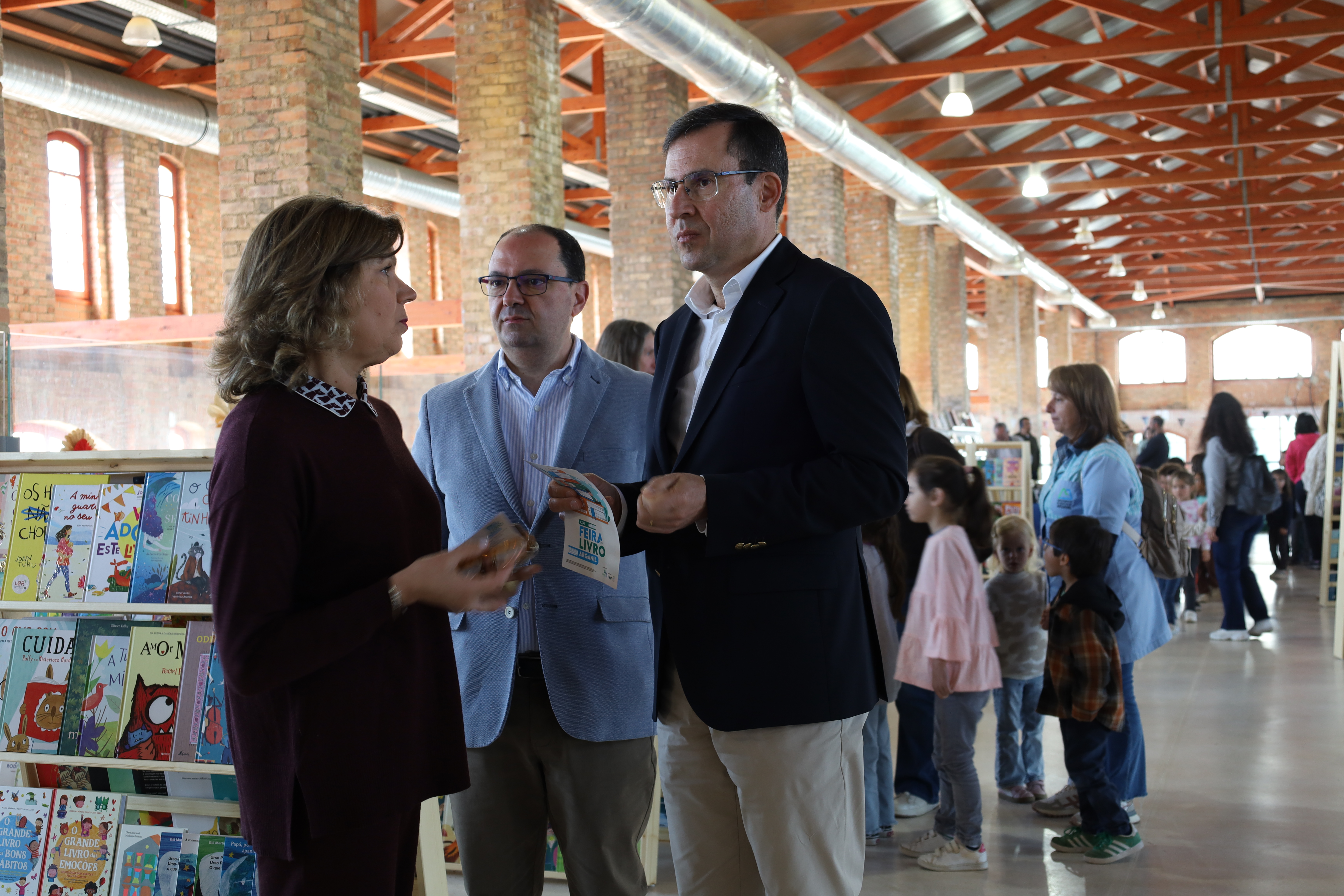 Feira Do Livro (4) Feira Do Livro (4)