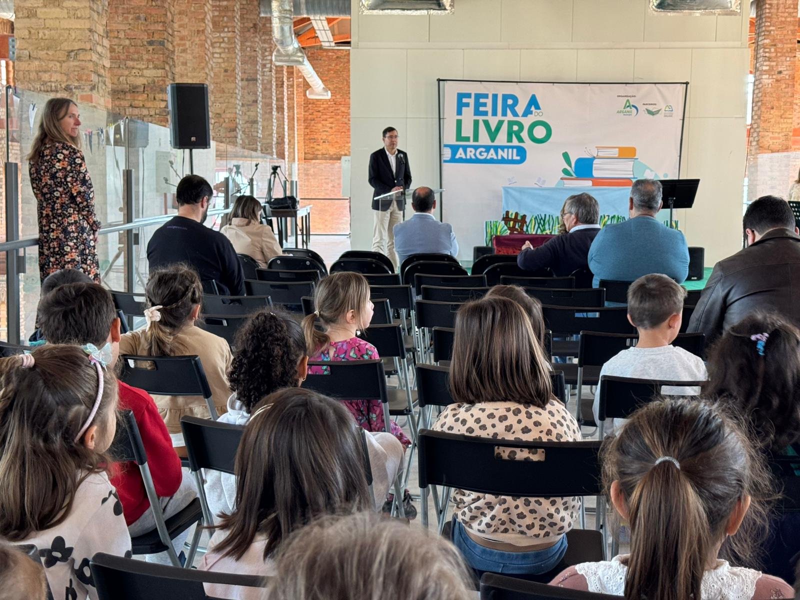 Feira Do Livro (8) Feira Do Livro (8)